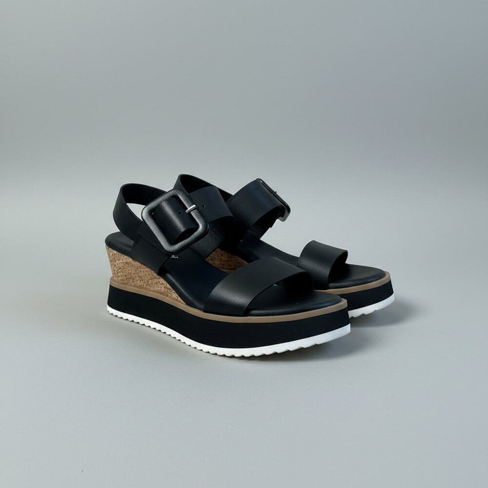 Antelope black Dinah sandals, size 7, LIKE NEW!